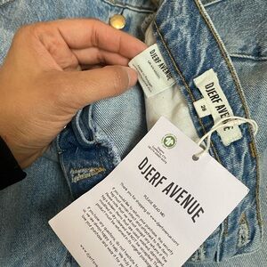 Djerf Avenue Jeans NWT Sz 28